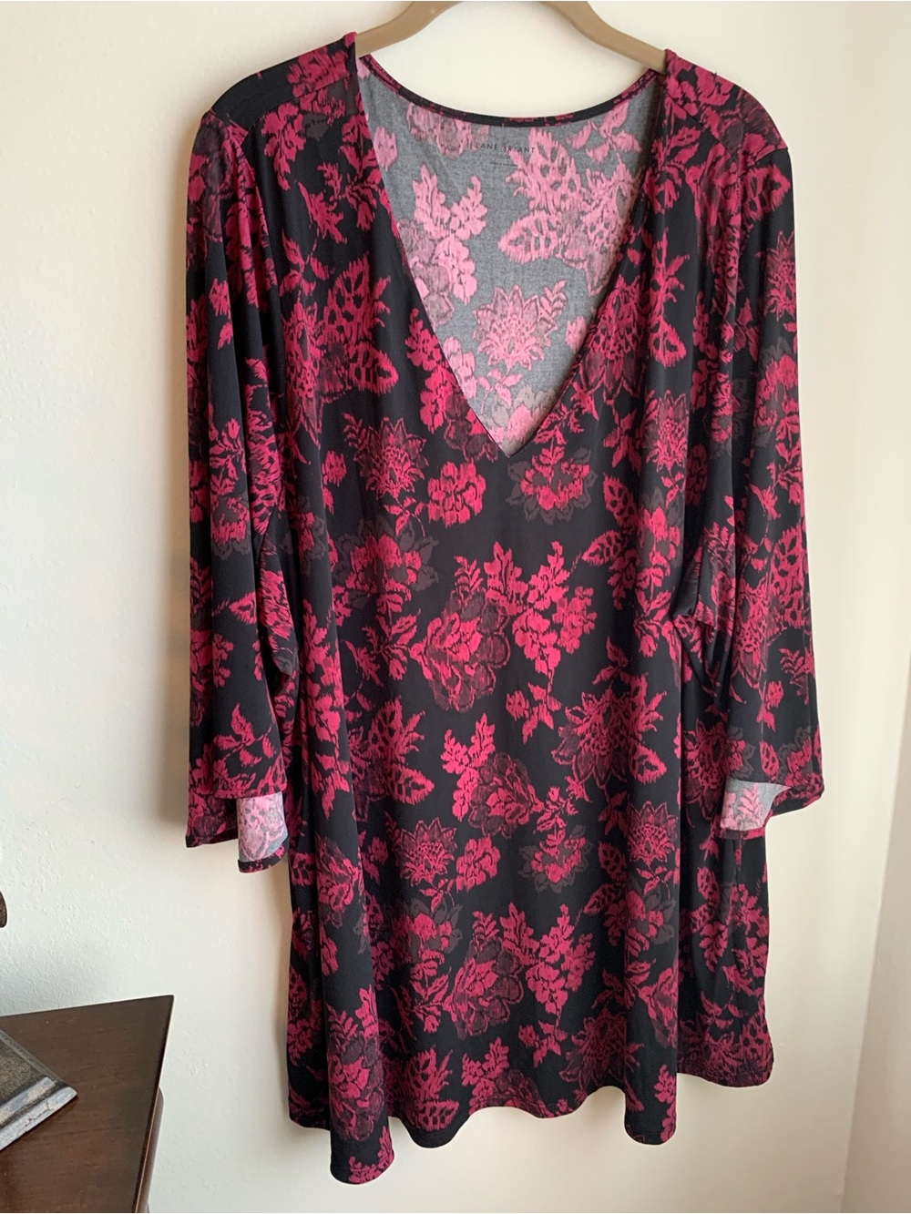 NWT LANE BRYANT PLUS SIZE 26/28 WOMEN’S TOP